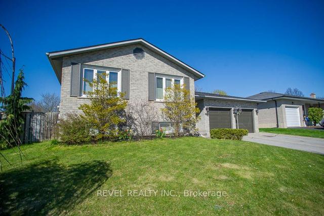 1 Pioneer Pl, House detached with 3 bedrooms, 2 bathrooms and 4 parking in Brantford ON | Image 23