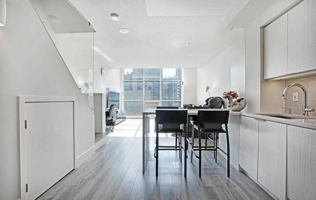 lph18 - 36 Blue Jays Way, Condo with 2 bedrooms, 2 bathrooms and 0 parking in Toronto ON | Image 25
