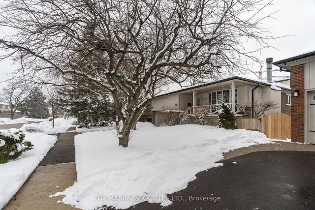 2254 Malden Crt, House detached with 4 bedrooms, 2 bathrooms and 4 parking in Mississauga ON | Image 35