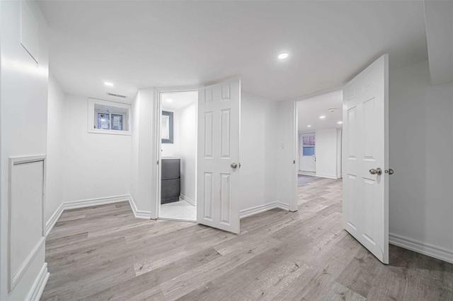 15 Yarmouth Rd, House semidetached with 3 bedrooms, 5 bathrooms and 2 parking in Toronto ON | Image 24