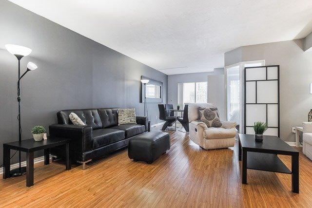 1014 - 25 The Esplanade Ave, Condo with 1 bedrooms, 1 bathrooms and null parking in Toronto ON | Image 7