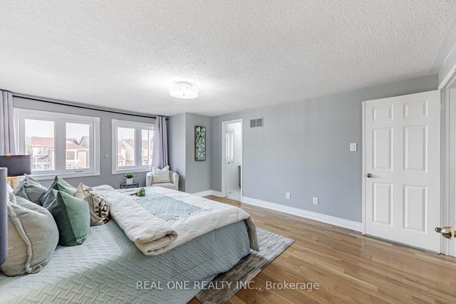 29 Major Oak Terr, House detached with 3 bedrooms, 3 bathrooms and 3 parking in Toronto ON | Image 10