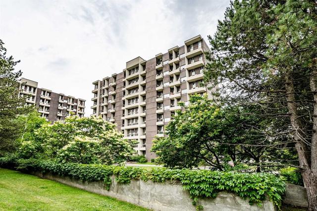 403 - 35 Ormskirk Ave, Condo with 2 bedrooms, 1 bathrooms and 1 parking in Toronto ON | Image 18