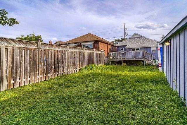 340 Olive Ave, House detached with 2 bedrooms, 1 bathrooms and 3 parking in Oshawa ON | Image 10
