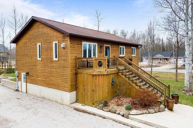 104 Maple Dr, House detached with 3 bedrooms, 2 bathrooms and 6 parking in Northern Bruce Peninsula ON | Image 39