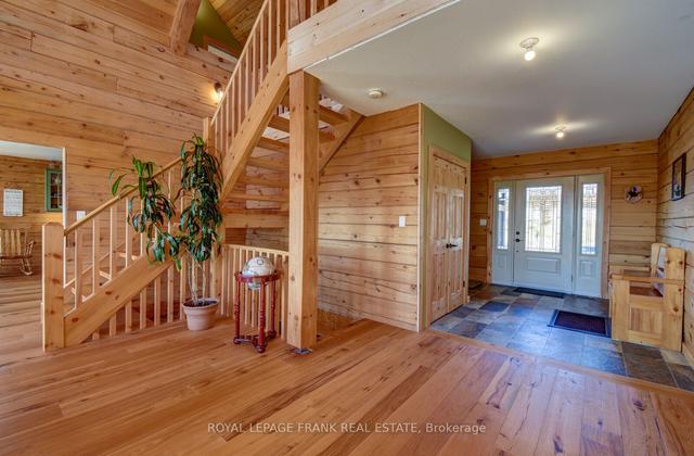 28 Rose Island Rd, House detached with 3 bedrooms, 2 bathrooms and 20 parking in North Kawartha ON | Image 3