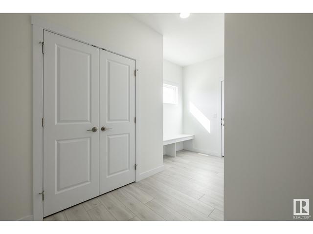 4 Meadowbrook Pt, House detached with 3 bedrooms, 2 bathrooms and null parking in Spruce Grove AB | Image 3