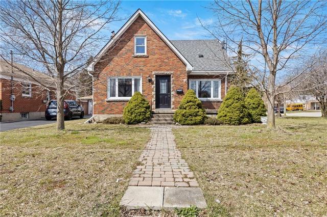 516 St Paul Avenue, House detached with 4 bedrooms, 1 bathrooms and 4 parking in Brantford ON | Image 1