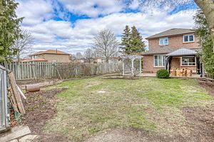 83 Barley Mill Cres, House detached with 3 bedrooms, 2 bathrooms and 3 parking in Clarington ON | Image 7