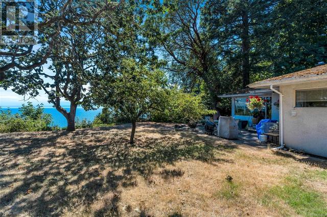 4543 Parry Cross Rd S, House detached with 3 bedrooms, 1 bathrooms and 4 parking in Metchosin BC | Image 5