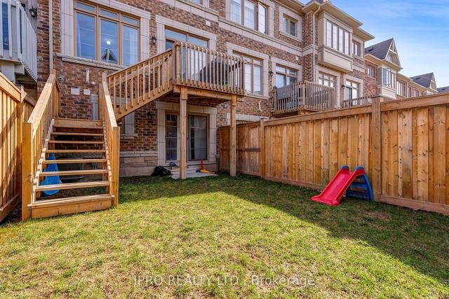 62 Farooq Blvd, House attached with 3 bedrooms, 4 bathrooms and 2 parking in Vaughan ON | Image 35