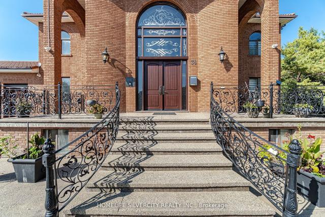 34 Estateview Circ, House detached with 5 bedrooms, 5 bathrooms and 25 parking in Brampton ON | Image 23