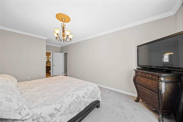 1697 Clearbrook Dr, House detached with 3 bedrooms, 3 bathrooms and 6 parking in Oshawa ON | Image 15