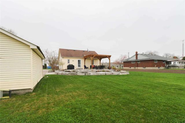 129 King St E, House detached with 3 bedrooms, 2 bathrooms and 10 parking in Haldimand County ON | Image 27