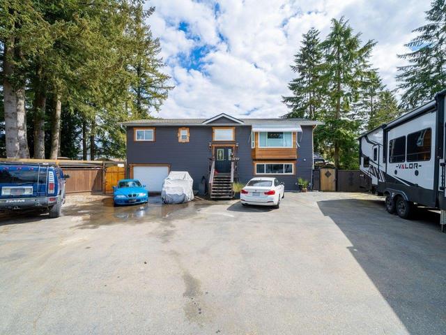 3530 Flint Street, House detached with 4 bedrooms, 5 bathrooms and null parking in Port Coquitlam BC | Card Image