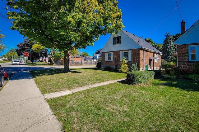 121 Beland Avenue S, House detached with 3 bedrooms, 1 bathrooms and 2 parking in Hamilton ON | Image 7