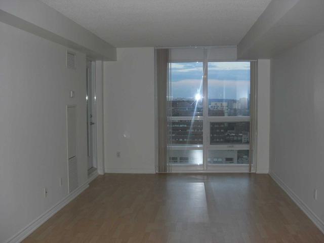 2303 - 761 Bay St, Condo with 1 bedrooms, 2 bathrooms and 1 parking in Toronto ON | Image 2