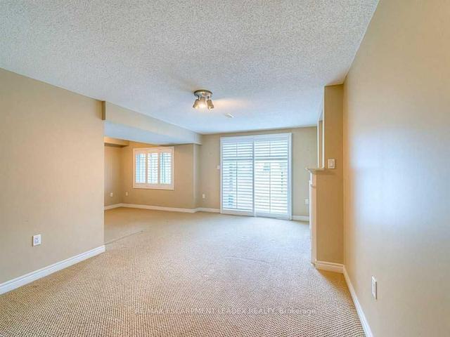 9 - 60 Cloverleaf Dr, Townhouse with 3 bedrooms, 3 bathrooms and 2 parking in Hamilton ON | Image 9