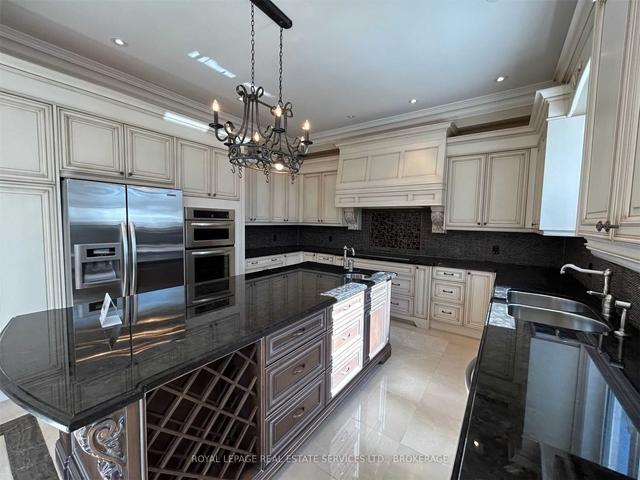 2b Carluke Cres, House detached with 5 bedrooms, 5 bathrooms and 6 parking in Toronto ON | Image 33