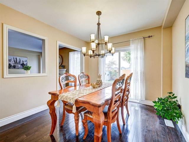 943 Preston Manor Dr, House detached with 3 bedrooms, 4 bathrooms and 4 parking in Mississauga ON | Image 4