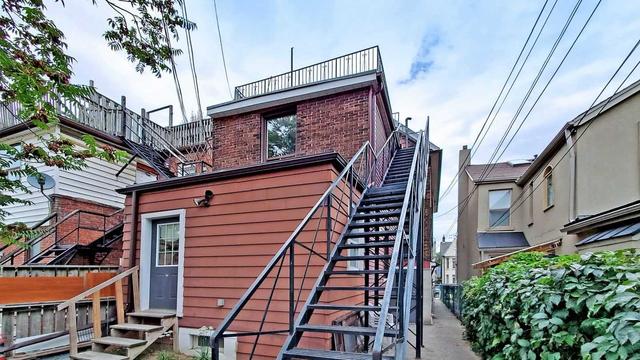 552 Lansdowne Ave, House detached with 7 bedrooms, 4 bathrooms and 2 parking in Toronto ON | Image 24