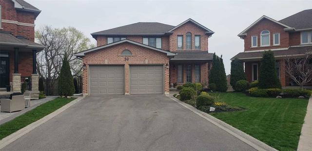 36 Genova Crt, House detached with 4 bedrooms, 4 bathrooms and 6 parking in Vaughan ON | Image 1