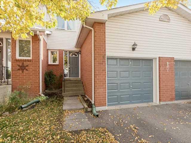 5 Beverly Lane, Townhouse with 3 bedrooms, 2 bathrooms and 1 parking in Halton Hills ON | Image 2