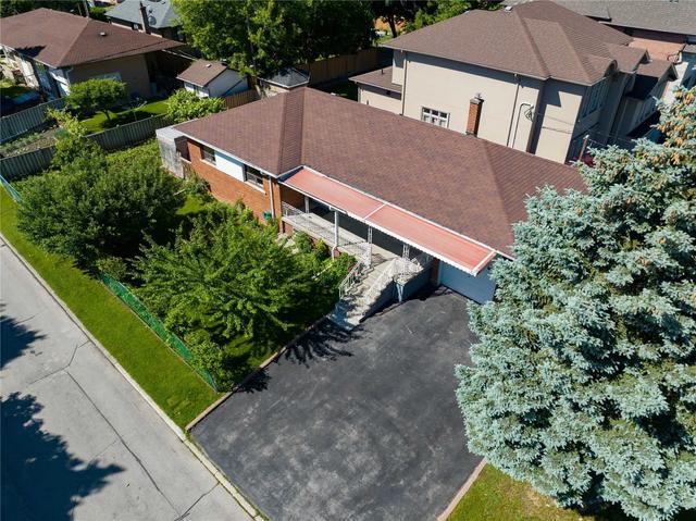 149 Combe Ave, House detached with 3 bedrooms, 2 bathrooms and 5 parking in Toronto ON | Image 30