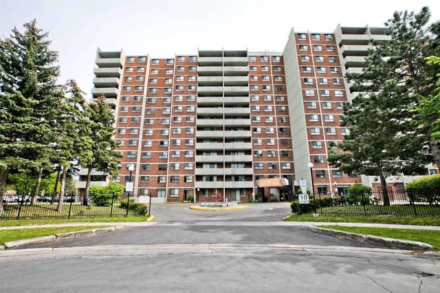 1006 - 10 Stonehill Crt, Condo with 3 bedrooms, 2 bathrooms and 1 parking in Toronto ON | Image 1