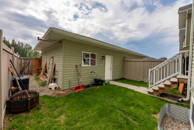 334b Boutin Avenue, Home with 3 bedrooms, 2 bathrooms and 4 parking in Hinton AB | Image 22