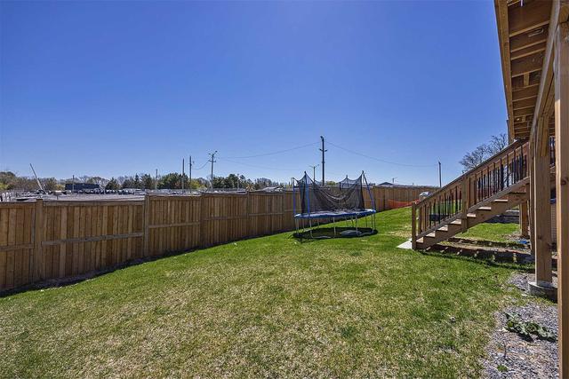 1223 Max Cres, House semidetached with 3 bedrooms, 3 bathrooms and 2 parking in Kingston ON | Image 36