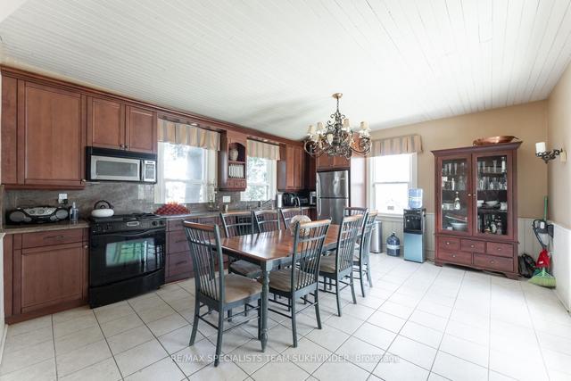 13395 11th Concession Rd, House detached with 4 bedrooms, 2 bathrooms and 11 parking in King ON | Image 9
