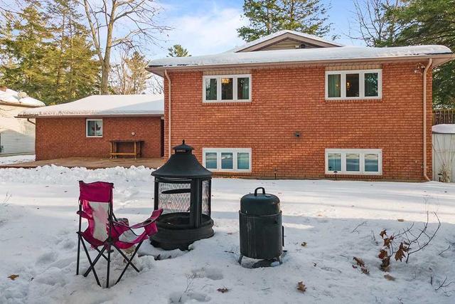 20 Downer Cres, House detached with 3 bedrooms, 3 bathrooms and 6 parking in Wasaga Beach ON | Image 33