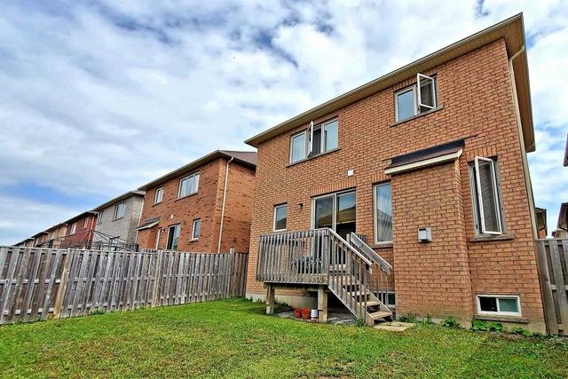 61 Overhold Cres, House detached with 4 bedrooms, 3 bathrooms and 5 parking in Richmond Hill ON | Image 32