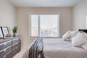 8 Westpark Common Sw, Home with 2 bedrooms, 2 bathrooms and 2 parking in Calgary AB | Image 1