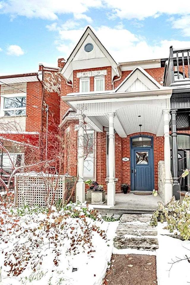 16 Lakeview Ave, House semidetached with 3 bedrooms, 3 bathrooms and 3 parking in Toronto ON | Card Image