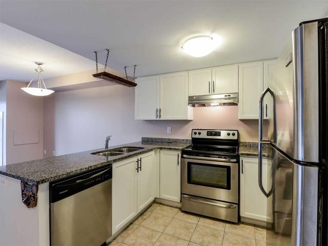 403 - 45 Kingsbury Sq, Condo with 2 bedrooms, 1 bathrooms and 1 parking in Guelph ON | Image 14