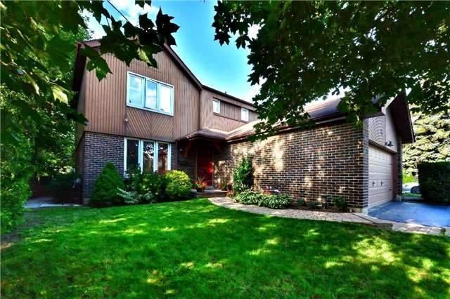 4 Montcalm Pl, House detached with 4 bedrooms, 3 bathrooms and 4 parking in Brampton ON | Image 1