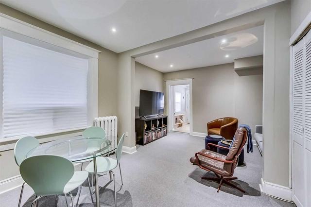 213 Roncesvalles Ave, House attached with 6 bedrooms, 3 bathrooms and 0 parking in Toronto ON | Image 4