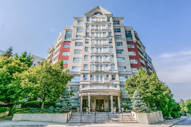 uc2 - 18 Concorde Pl, Condo with 1 bedrooms, 2 bathrooms and 1 parking in Toronto ON | Image 1