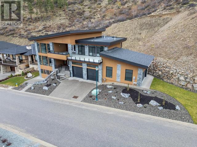 5667 Jasper Way, House detached with 4 bedrooms, 3 bathrooms and 4 parking in Kelowna BC | Image 2