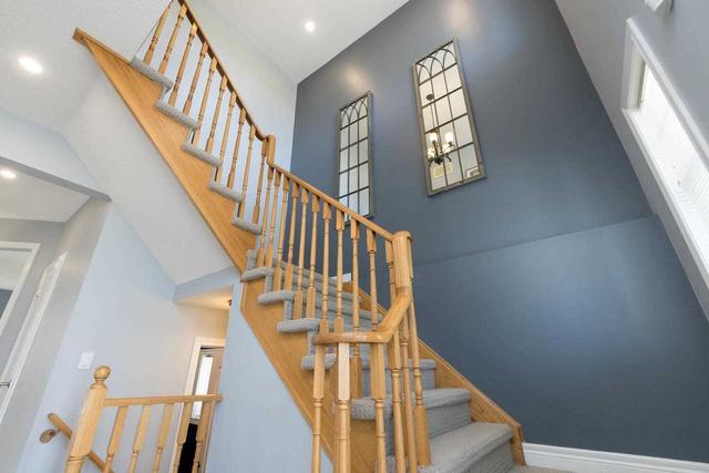 1291 Roper Dr, House detached with 4 bedrooms, 4 bathrooms and 5 parking in Milton ON | Image 6