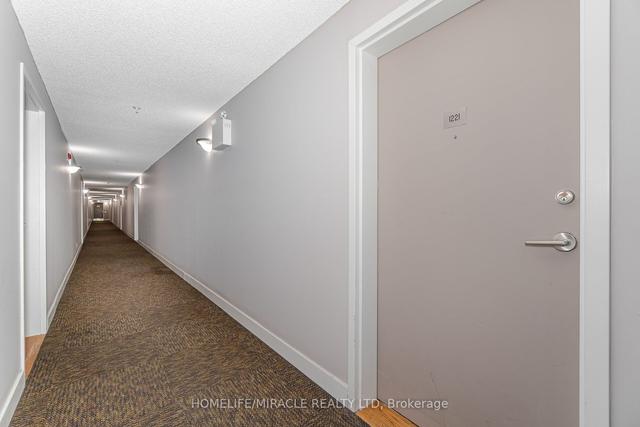 1221 - 8 Dayspring Circ, Condo with 2 bedrooms, 2 bathrooms and 1 parking in Brampton ON | Image 33