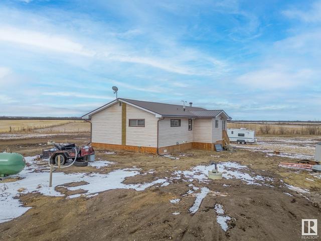 554066 Rge Rd 192, House detached with 3 bedrooms, 1 bathrooms and null parking in Lamont County AB | Image 3
