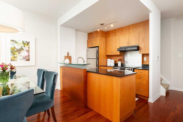 th 314 - 25 Soho St, Townhouse with 2 bedrooms, 2 bathrooms and 1 parking in Toronto ON | Image 22