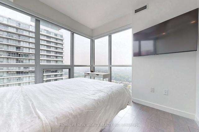3302 - 95 Mcmahon Dr, Condo with 3 bedrooms, 3 bathrooms and 1 parking in Toronto ON | Image 14