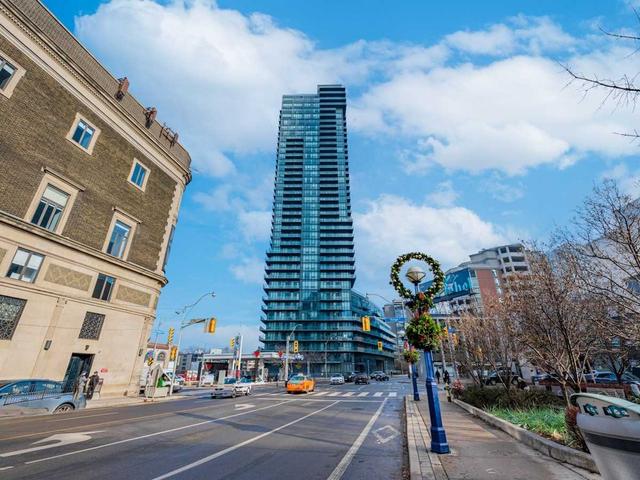 811 - 825 Church St, Condo with 2 bedrooms, 2 bathrooms and 1 parking in Toronto ON | Image 12
