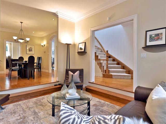 155 Cranbrooke Ave, House detached with 3 bedrooms, 4 bathrooms and 1 parking in Toronto ON | Image 25