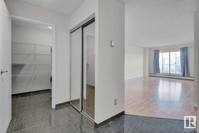 1006 - 9929 113 St Nw, Condo with 1 bedrooms, 1 bathrooms and 1 parking in Edmonton AB | Image 4