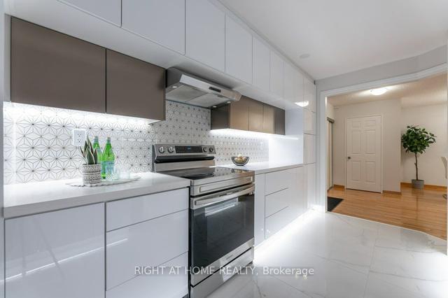 207 - 33 Elmhurst Ave, Condo with 2 bedrooms, 2 bathrooms and 1 parking in Toronto ON | Image 34
